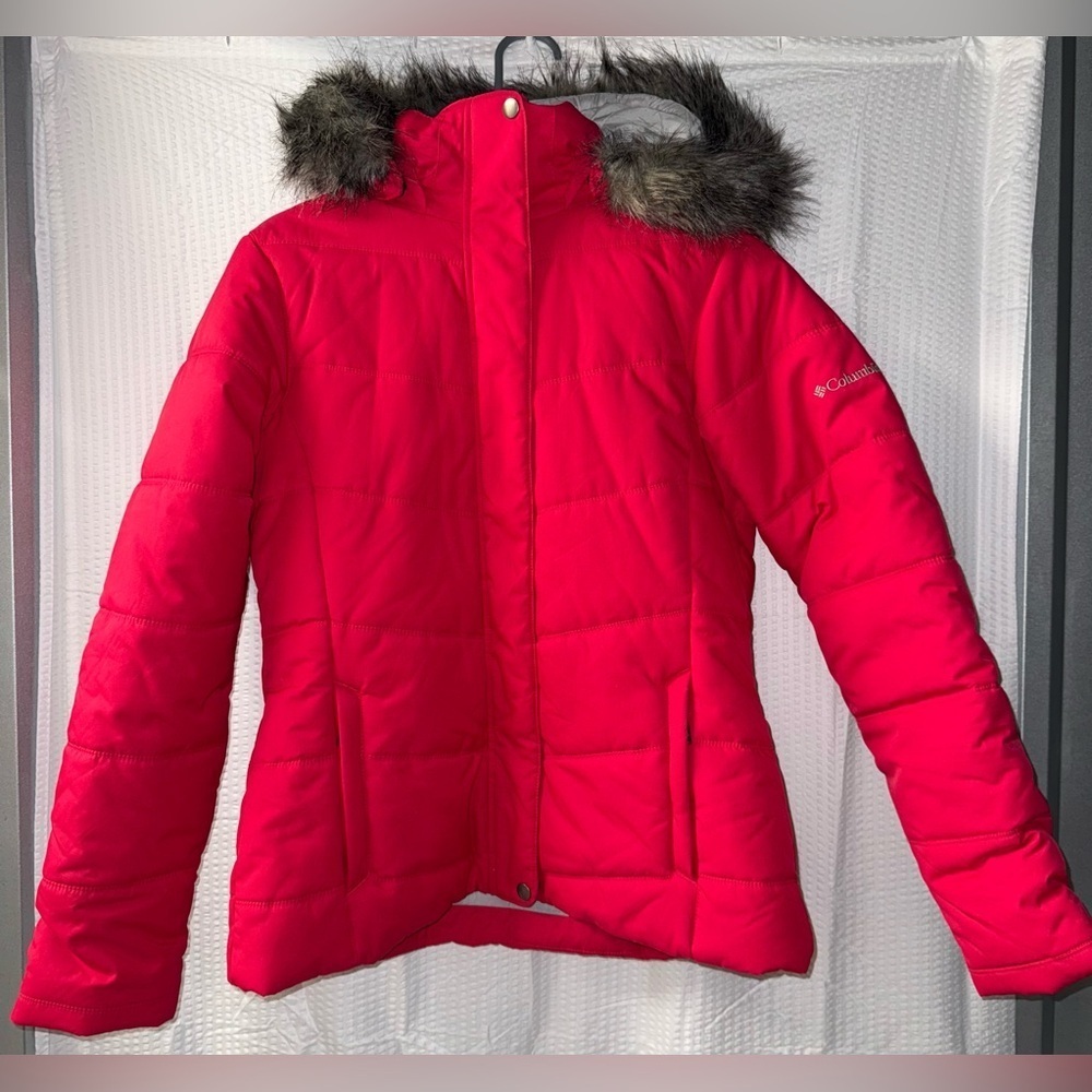 Columbia Women's bright pink ski/snow puffer jacket size M removable snap hood